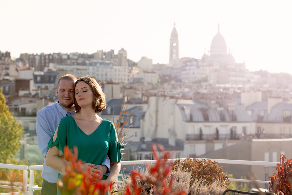 photographe couple Paris Montmartre